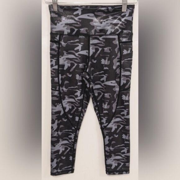 ZYIA Light n Tight Crop Leggings - Picture 6 of 9